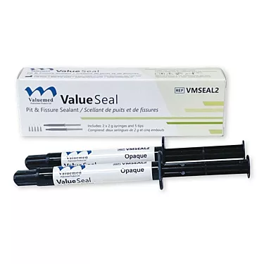 Un professionnel dentaire applique un scellant libérant du fluor ValueSeal sur la dent d'un patient.